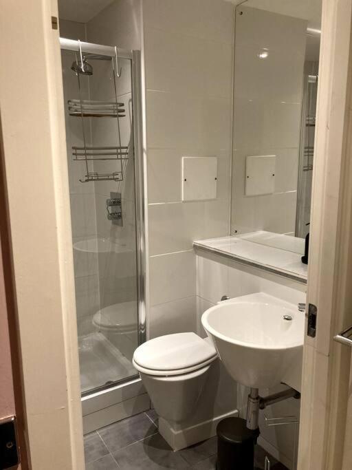 Stylish 2 Bed Accessible Flat Perfect Location Apartment Glasgow Exterior photo